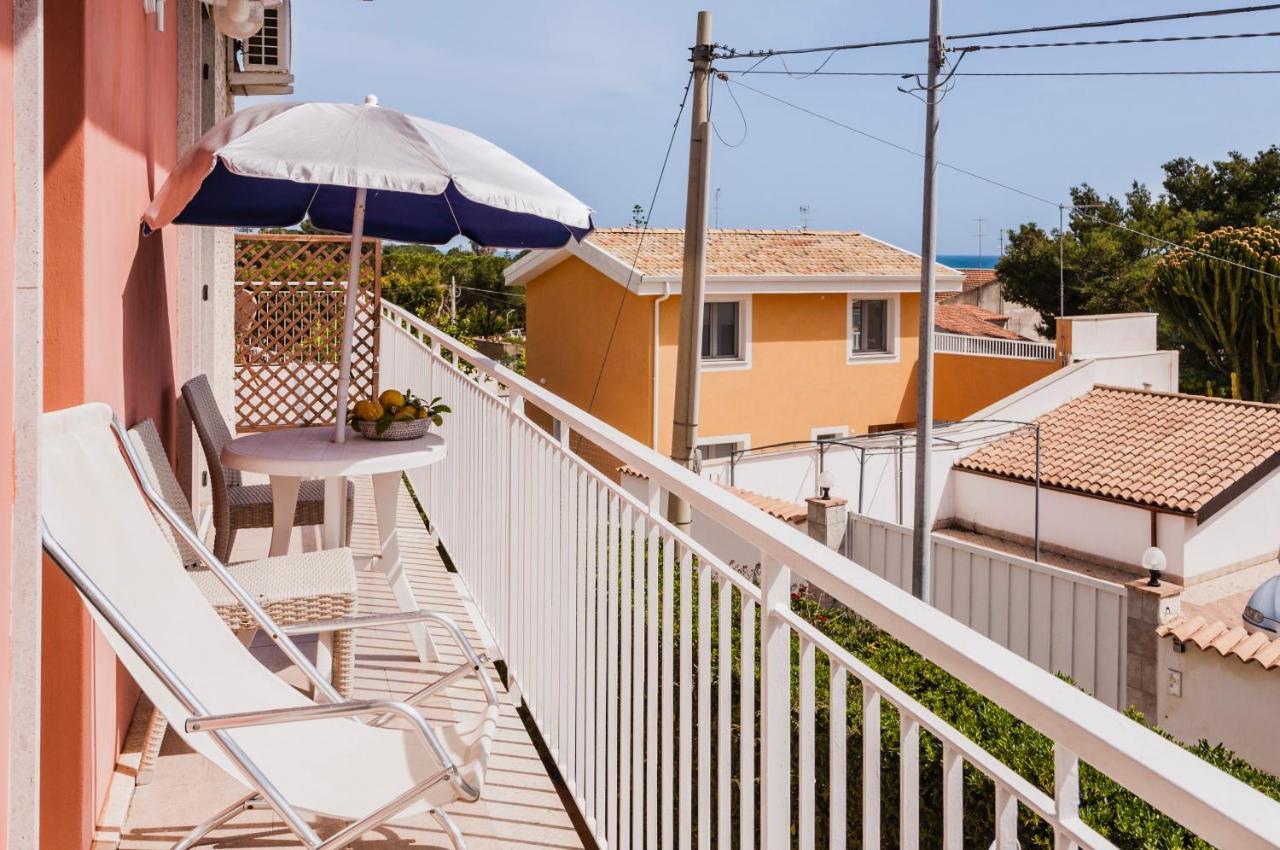 Calliope'S Apartments - Stella Del Mare Syracuse Exterior photo